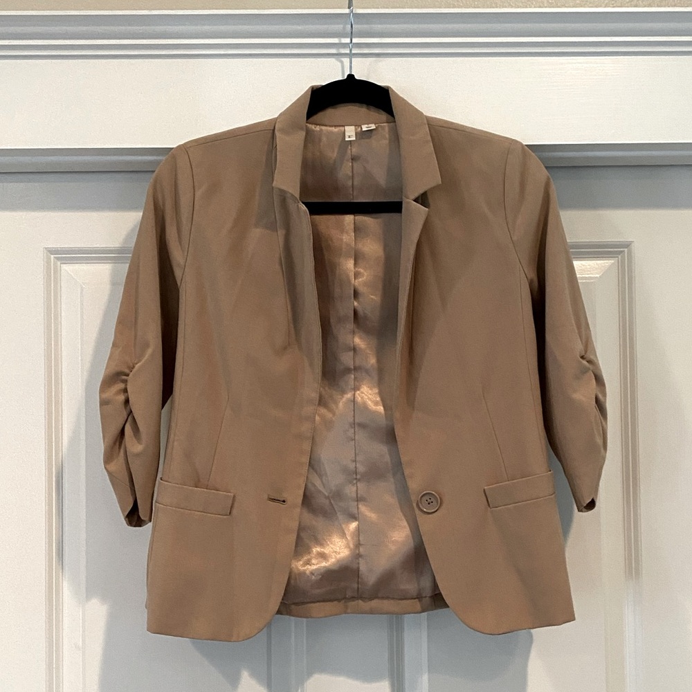 Brown light jacket